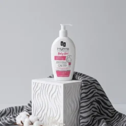 AA Intymna Baby Girl 0% emulsja do higieny intymnej od 1. roku życia dozownik 300 ml