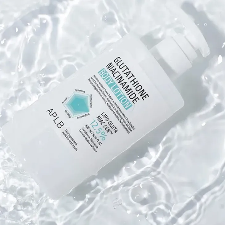 APLB Glutathione Niacinamide Body Lotion rozjaśniająco-nawilżający balsam do ciała 300 ml