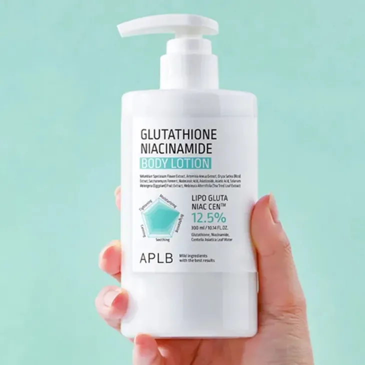 APLB Glutathione Niacinamide Body Lotion rozjaśniająco-nawilżający balsam do ciała 300 ml