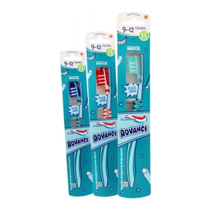 Aquafresh Advance szczoteczka do zębów dla dzieci w wieku 9-12 lat Soft