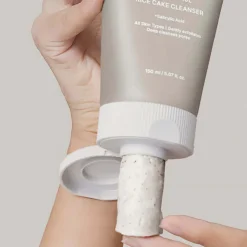 Arencia Rice + LHA Pore Control Rice Cake Cleanser wygładzająca pasta do mycia twarzy oczyszczająca pory 150 ml