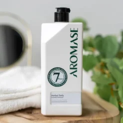 Aromase Herbal Daily Essential Shampoo ziołowy szampon codzienny do każdego typu skóry głowy 520 ml