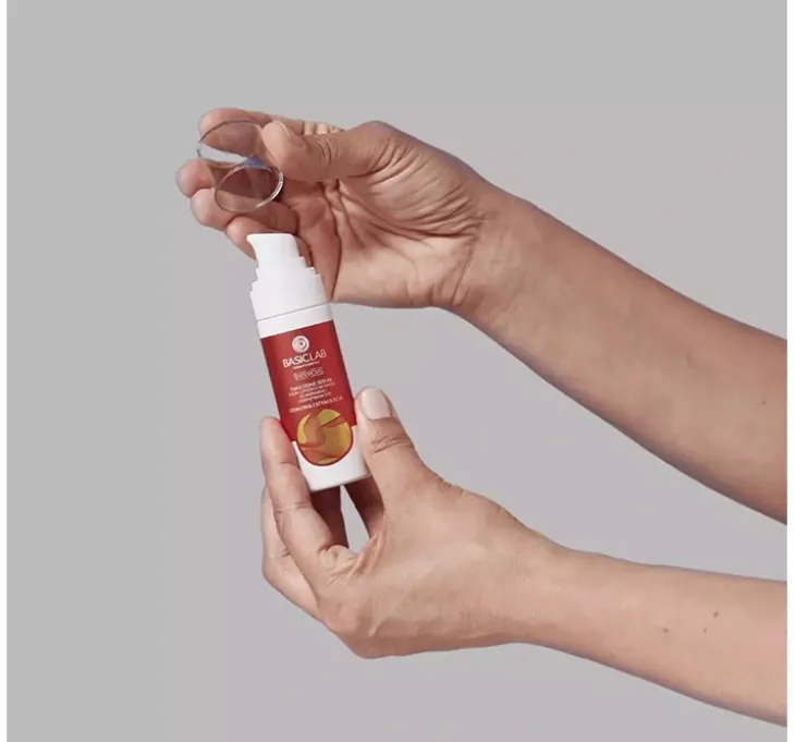 BasicLab Esteticus emulsyjne serum do twarzy z 0,3% czystego retinolu na noc 30 ml