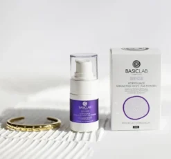 BasicLab Esteticus korygujące serum pod oczy i na powieki z retinalem 0,03% 15 ml