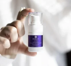 BasicLab Esteticus korygujące serum pod oczy i na powieki z retinalem 0,03% 15 ml