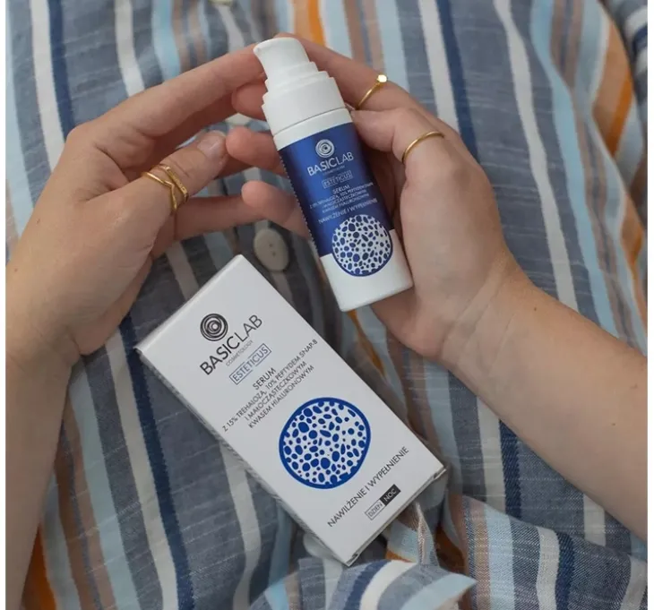 BasicLab Esteticus serum z trehalozą 15% i 10% peptydem 30 ml