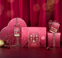 Baylis & Harding Midnight Cherry zestaw prezentowy pianka do kąpieli 100 ml + spray do ciała 95 ml + balsam do ciała 50 ml