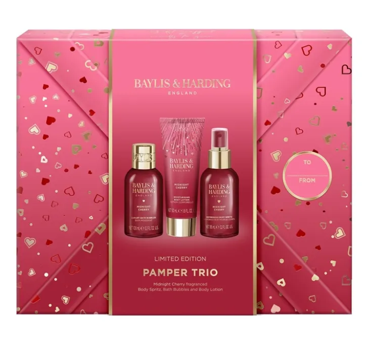 Baylis & Harding Midnight Cherry zestaw prezentowy pianka do kąpieli 100 ml + spray do ciała 95 ml + balsam do ciała 50 ml