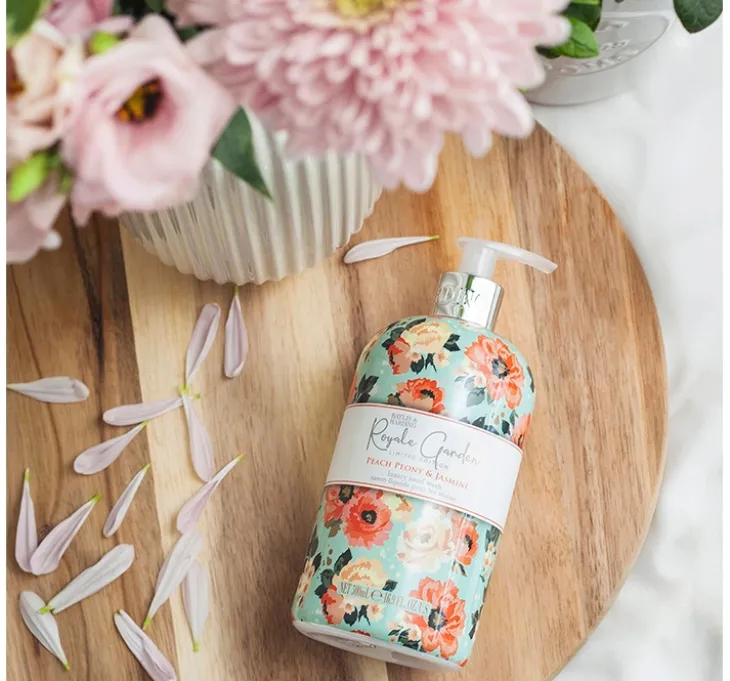Baylis & Harding Royale Garden Peach Peony & Jasmine mydło w płynie do rąk 500 ml