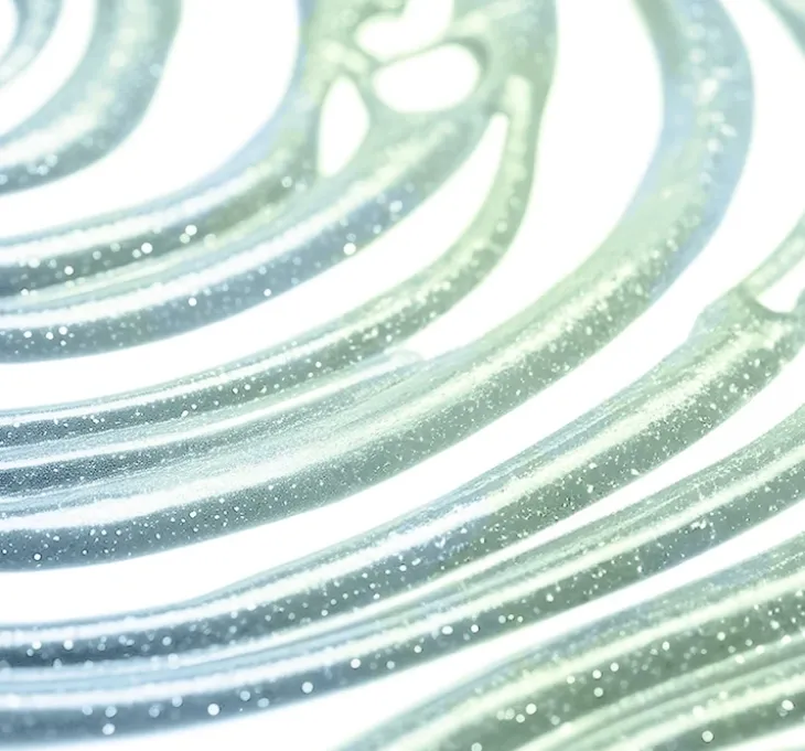 Bell eyeliner w płynie z drobinkami 02 Shiny Turquoise 2,6 g