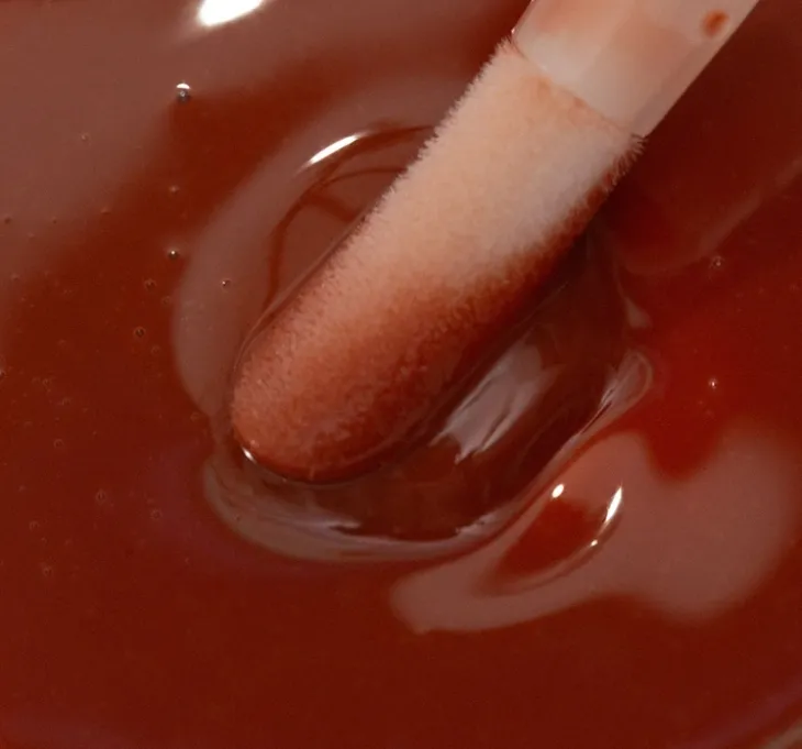 Bell x Red Lipstick Monster Glassy Lip Oil olejek do ust 02 Glaze 5,8 g