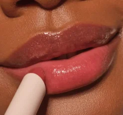 Catrice Diamond Glaze Gloss Stick błyszczyk w sztyfcie 010 No Glitter, No Glory 1,6 ml