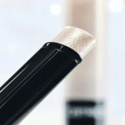 Catrice Drunk'n Diamonds brokatowy cień topper do powiek 010 Moonlight Glow 2,5 g