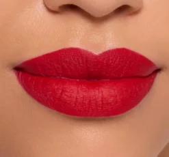 Catrice Endless Matte matowa pomadka w płynie 060 Red Flag 4,5 ml