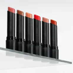 Catrice Glass Like Gloss Stick błyszcząca pomadka do ust 050 Glacé Macchiato 3 g