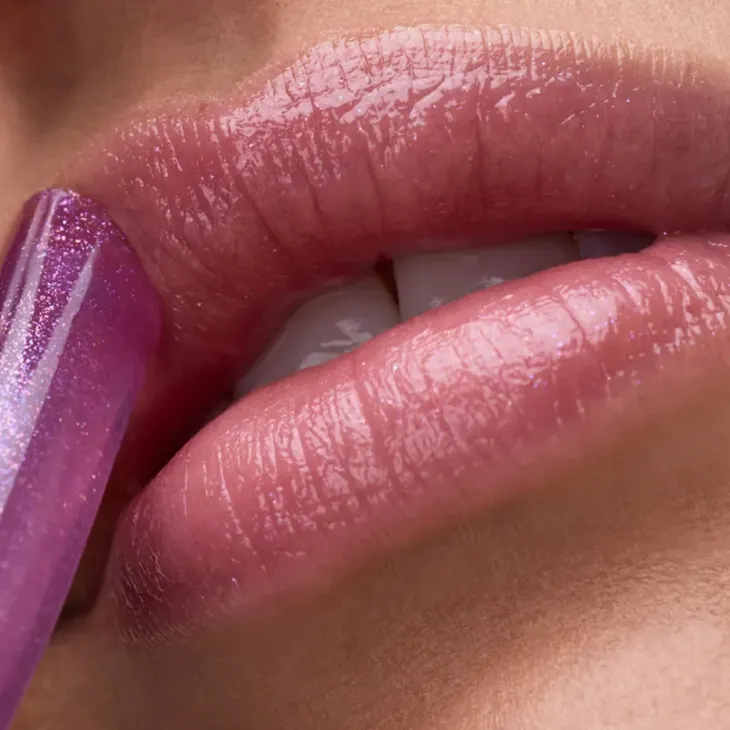 Catrice Jelly Spark Lip balsam do ust z drobinkami brokatu 010 Shimmer Flex 2,5 g
