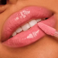 Catrice Lip Gloss Filler Supreme klasyczny błyszczyk do ust 020 Fairytale Filter 3,2 ml