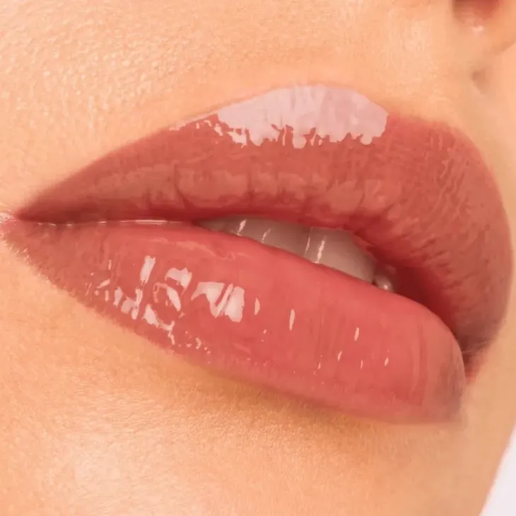 Catrice Lip Gloss Filler Supreme klasyczny błyszczyk do ust 050 Nude, Not Rude 3,2 ml