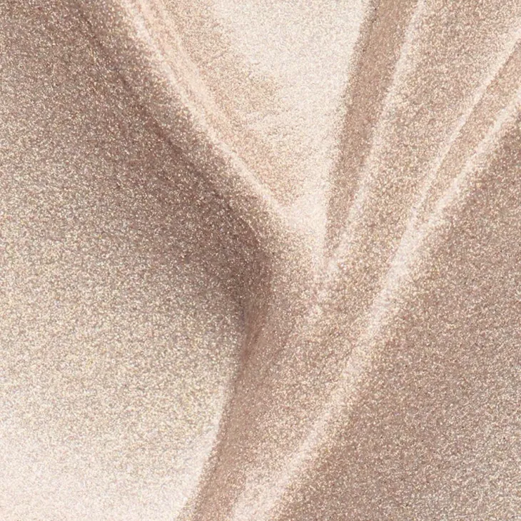 Catrice More Than Glow rozświetlacz w płynie 010 Pearl Glaze 10,5 ml