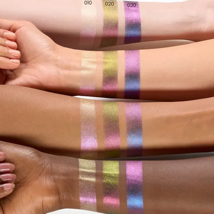 Catrice Prismatic Shift duochromowy cień do powiek 010 Pink Horizon 1 g