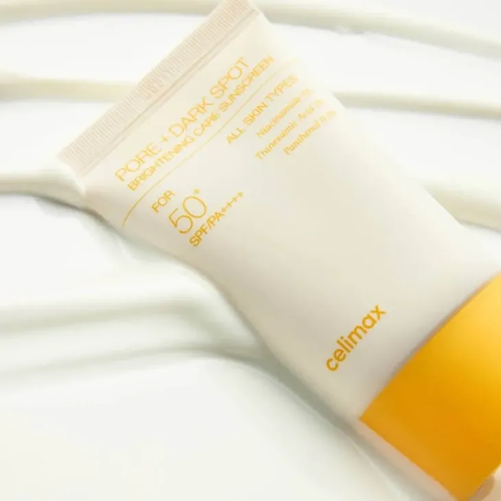 Celimax Pore + Dark Spot SPF50+ rozjaśniający krem przeciwsłoneczny 50 ml
