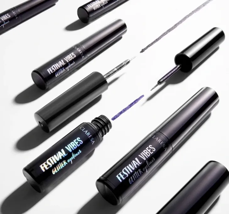 Claresa Festival Vibes brokatowy eyeliner 02 Blueglow 4 g