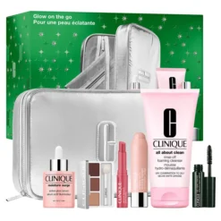 Clinique Glow On The Go Skincare & Makeup Set zestaw kosmetyków do pielęgnacji i makijażu twarzy