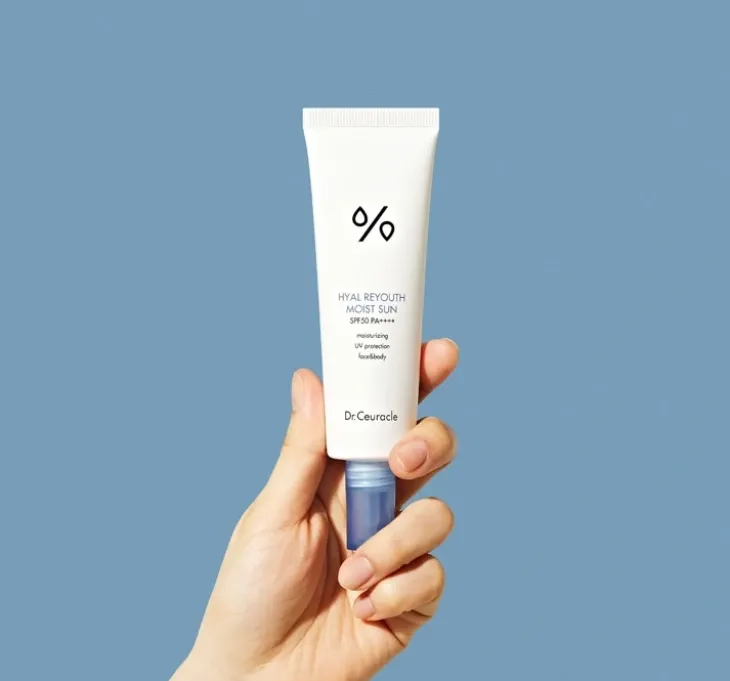 Dr. Ceuracle Hyal Reyouth nawilżający przeciwsłoneczny krem do twarzy SPF50 PA++++ 50 ml