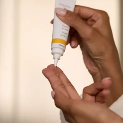 Dr. Hauschka Night Serum regenerujące serum do twarzy na noc 20 ml