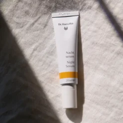 Dr. Hauschka Night Serum regenerujące serum do twarzy na noc 20 ml