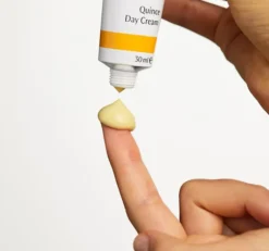 Dr. Hauschka Quince Day Cream krem do twarzy na dzień z nasion pigwy 30 ml
