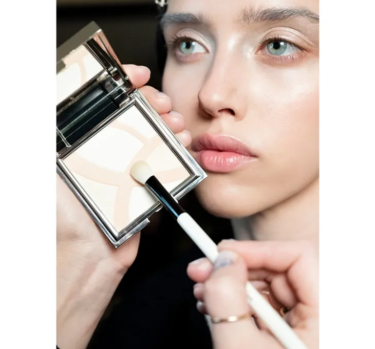 Dr Irena Eris Smooth&Blur Photo Filter transparentny puder do twarzy 9 g