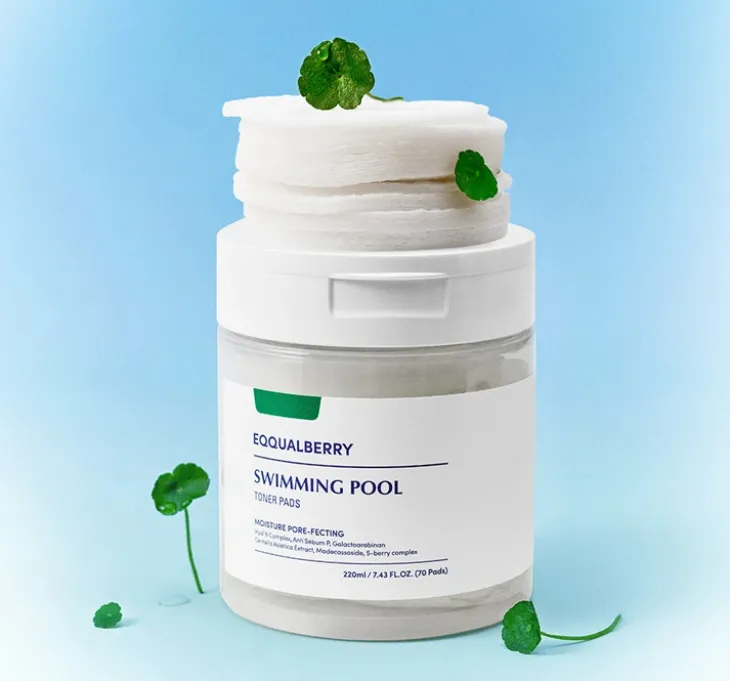 EQQUALBERRY Swimming Pool Toner Pads złuszczająco-nawilżające płatki do twarzy 70 sztuk
