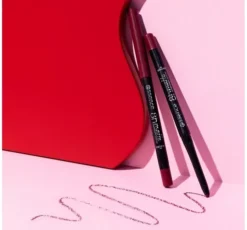 Essence 8h Matte Comfort wodoodporna konturówka do ust 19 Burgundy Bestie 0,3 g