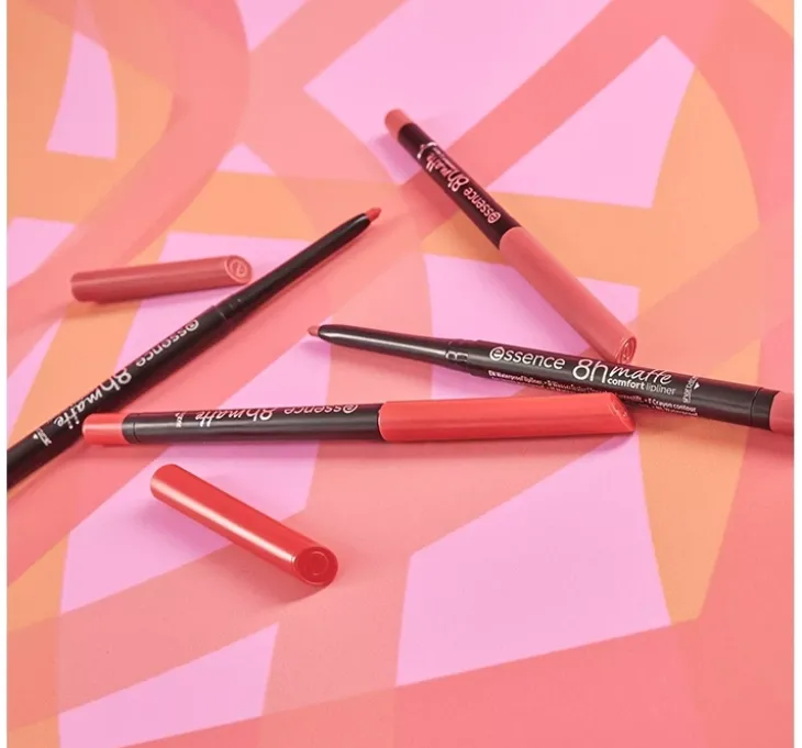 Essence 8h Matte Comfort wodoodporna konturówka do ust 19 Burgundy Bestie 0,3 g