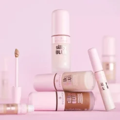 Essence Silky Blur Hydrating Longwear Foundation nawilżający podkład do twarzy 100 30 ml
