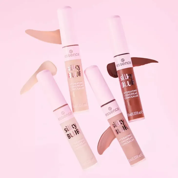 Essence Silky Blur nawilżający korektor w płynie 90 10 ml