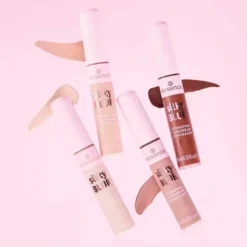 Essence Silky Blur nawilżający korektor w płynie 70 10 ml