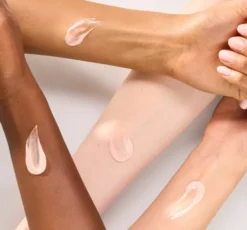 Essence Silky Blur Poreless Primer wygładzająca baza pod makijaż 30 ml