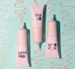 Essence Silky Blur Poreless Primer wygładzająca baza pod makijaż 30 ml