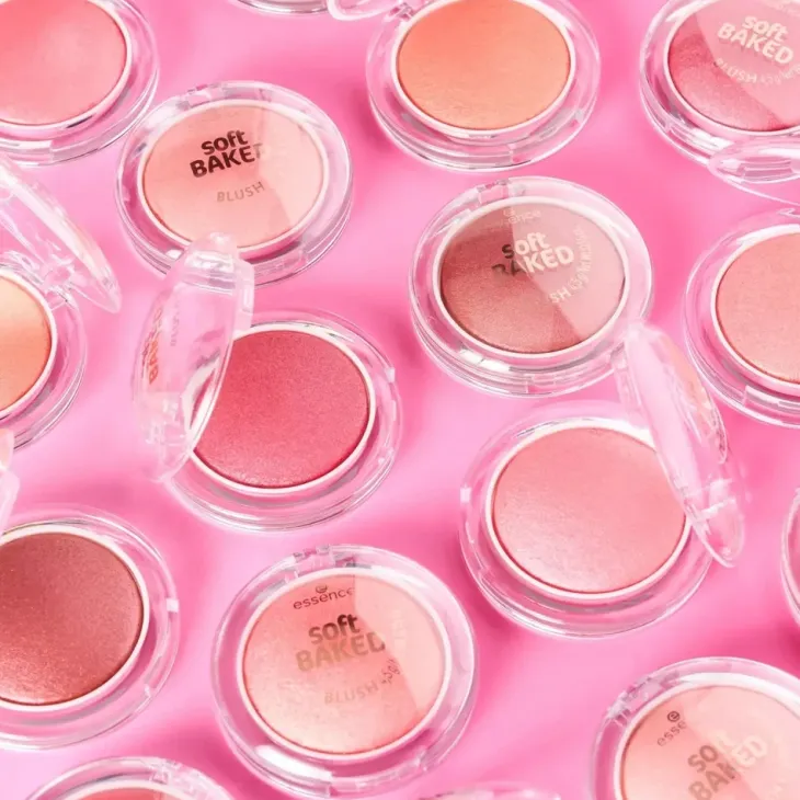 Essence Soft Baked Blush wypiekany róż do policzków 60 Cocoa Glaze 4,5 g