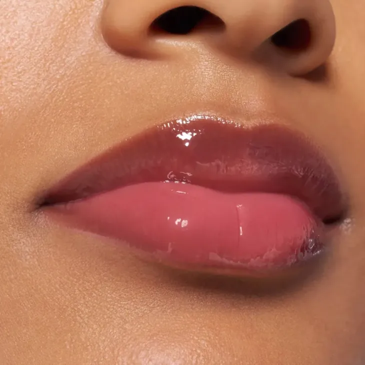 Essence The Super Peptide Glossy Lip Treatment błyszczący balsam do ust 06 Plumfection! 10 ml