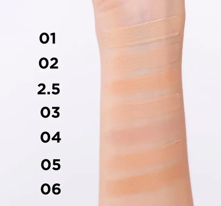 Eveline Cosmetics Liquid Camouflage korektor kryjący z kwasem hialuronowym 03 Soft Natural 7 ml