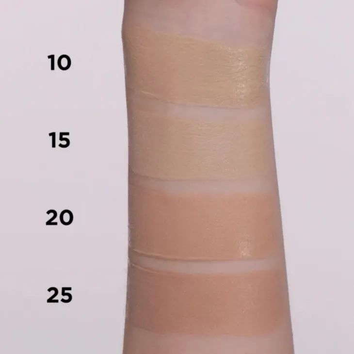 Eveline Cosmetics Wonder Match Lumi All Day Glow rozświetlający podkład w płynie z niacynamidem i PDRN 25 Sand Beige 30 ml