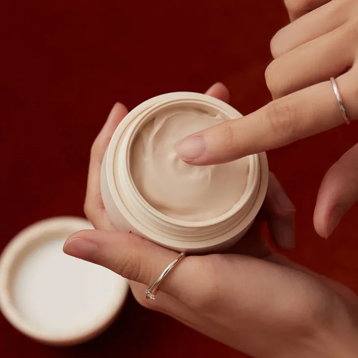 Fraijour Alchemic Ginsenoside Intense Firming Cream intensywnie ujędrniający krem przeciwzmarszczkowy z żeń-szeniem 50 ml