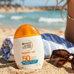 Garnier Ambre Solaire Super UV Refreshing Face Water Fluid SPF50 odświeżający fluid do twarzy z wysoką ochroną 40 ml