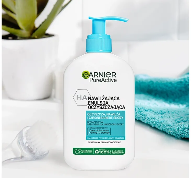 Garnier Pure Active nawilżająca emulsja oczyszczająca 250 ml