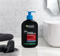 Garnier Pure Active oczyszczający żel z węglem przeciw zaskórnikom 250 ml