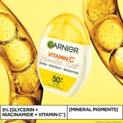 Garnier Vitamin C Wonder Tint All-In-1 Tinted Fluid tonujący krem do twarzy SPF50+ Light Jasny 40 ml