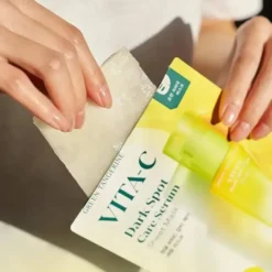 Goodal Green Tangerine Vita-C Dark Spot Care Serum rozjaśniająca maska w płachcie do twarzy 28 g